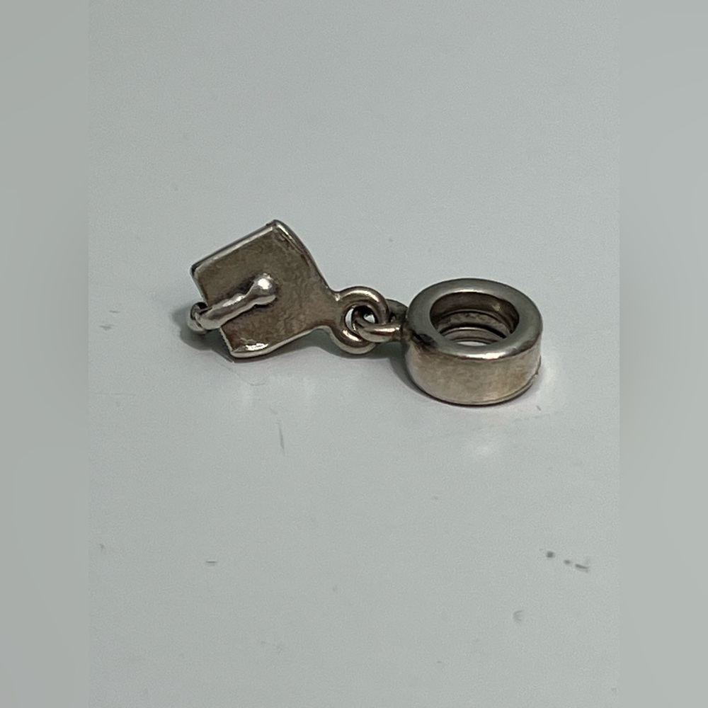 PANDORA STERLING SILVER GRADUATION HAT CHARM ALE - Picture 9 of 11